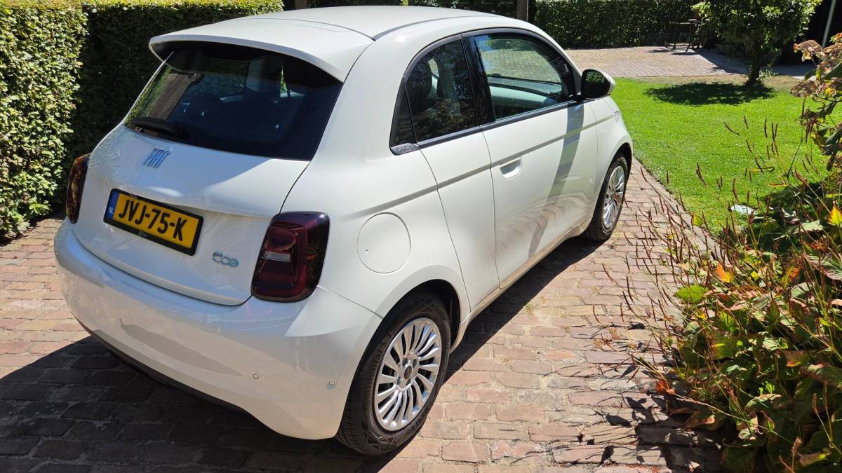 Fiat 500e Fiat 500e 3+1 La Prima 42 kWh | 2024 | 950km | JBL | Camera