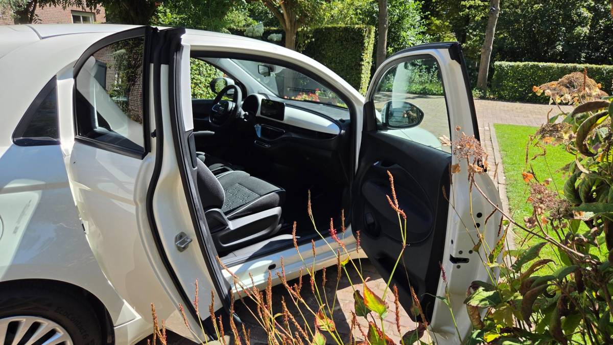 Fiat 500e Fiat 500e 3+1 La Prima 42 kWh | 2024 | 950km | JBL | Camera