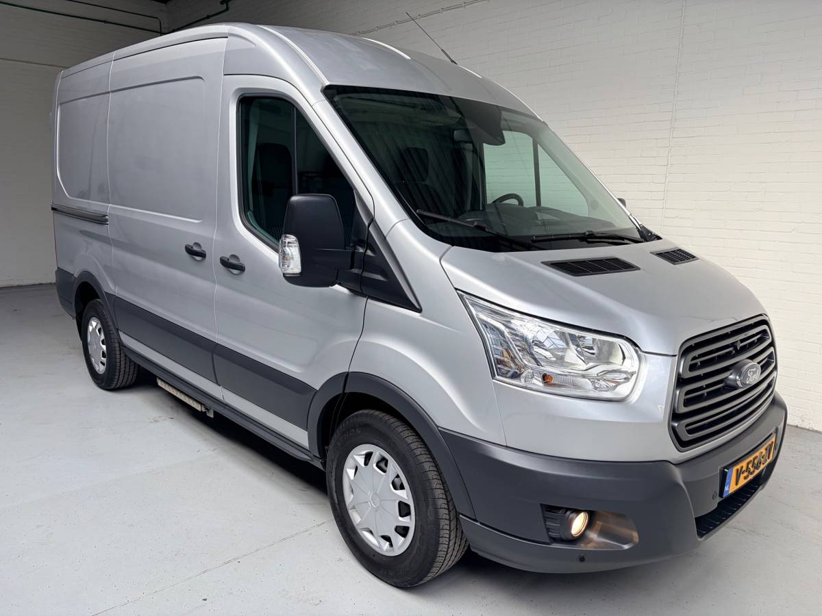 Ford Transit Ford Transit Automaat Servicewagen 350 2.0 TDCI 131PK euro6 L2H2 3Persoons Trend, Sortimo werkplaats inrichting, RIJKLAARPRIJS