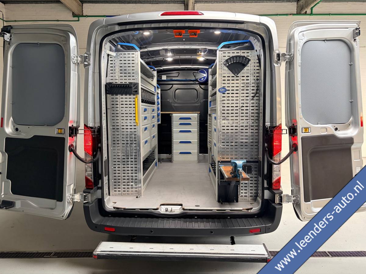 Ford Transit Ford Transit Automaat Servicewagen 350 2.0 TDCI 131PK euro6 L2H2 3Persoons Trend, Sortimo werkplaats inrichting, RIJKLAARPRIJS