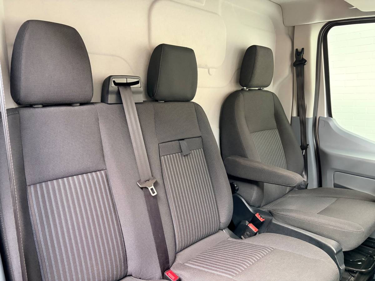 Ford Transit Ford Transit Automaat Servicewagen 350 2.0 TDCI 131PK euro6 L2H2 3Persoons Trend, Sortimo werkplaats inrichting, RIJKLAARPRIJS