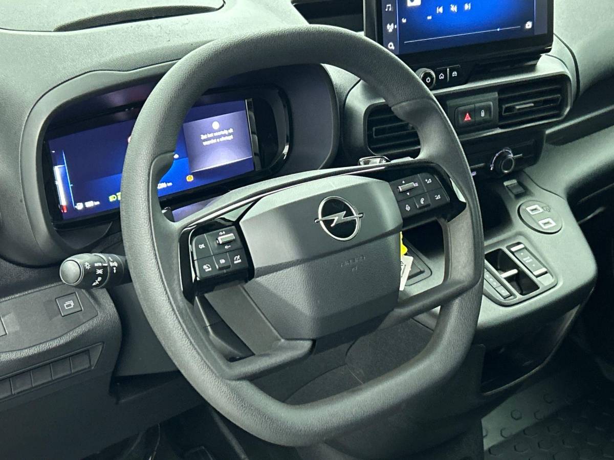 Opel Combo Opel Combo 1.5 BlueHDi 130 S&S L2 Automaat Apple Carplay / Android Auto Navigatie Trekhaak Airco Camera Cruise Control Parkeersensoren V+A DAB