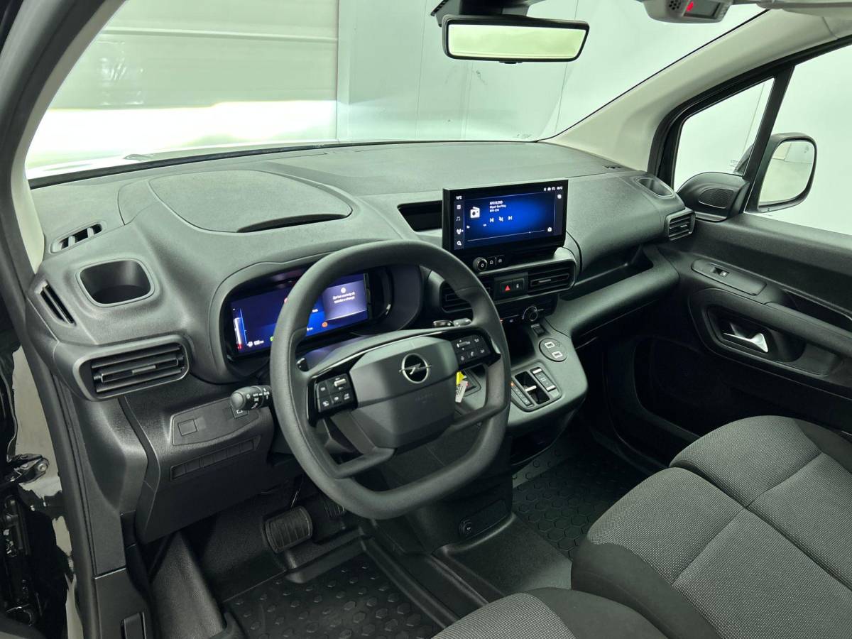 Opel Combo Opel Combo 1.5 BlueHDi 130 S&S L2 Automaat Apple Carplay / Android Auto Navigatie Trekhaak Airco Camera Cruise Control Parkeersensoren V+A DAB