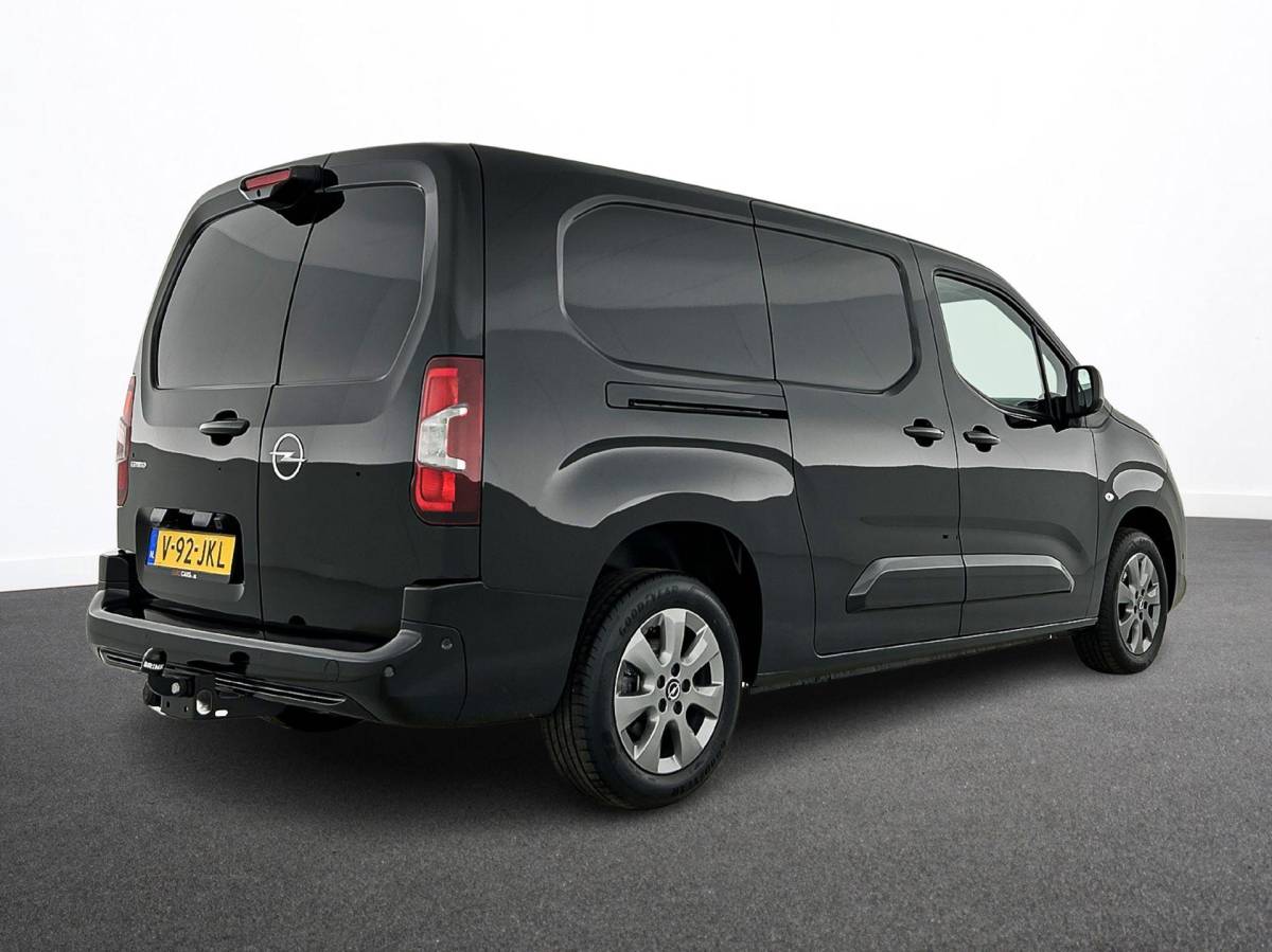 Opel Combo Opel Combo 1.5 BlueHDi 130 S&S L2 Automaat Apple Carplay / Android Auto Navigatie Trekhaak Airco Camera Cruise Control Parkeersensoren V+A DAB