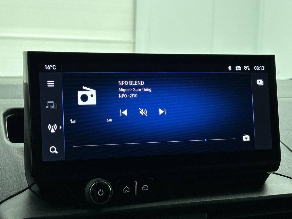 Opel Combo Opel Combo 1.5 BlueHDi 130 S&S L2 Automaat Apple Carplay / Android Auto Navigatie Trekhaak Airco Camera Cruise Control Parkeersensoren V+A DAB