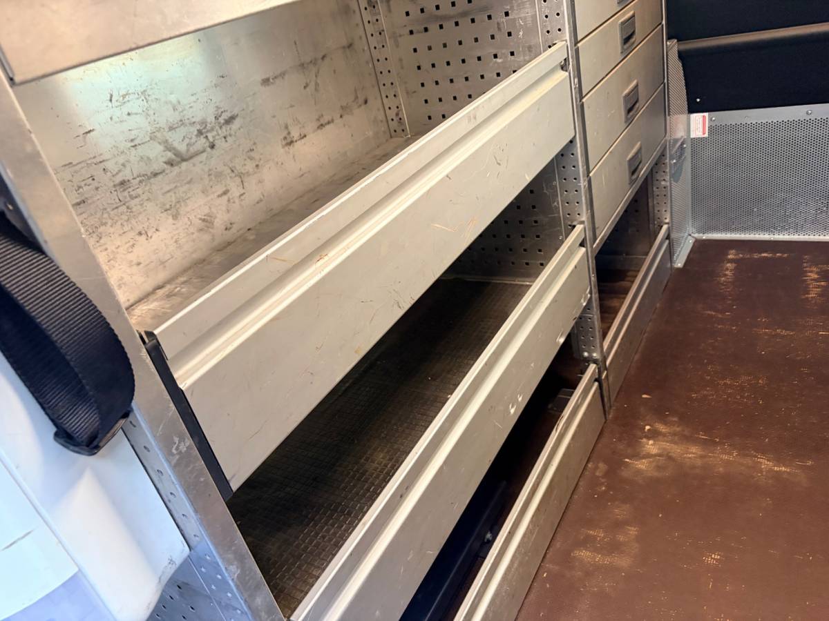 Citroën Jumpy Citroen Jumpy Servicewagen 1.6 BlueHDI 95pk euro6 L2H1 V230 omvormer BOTT inrichting Standkachel Trekhaak 2000KG, RIJKLAARPRIJS!