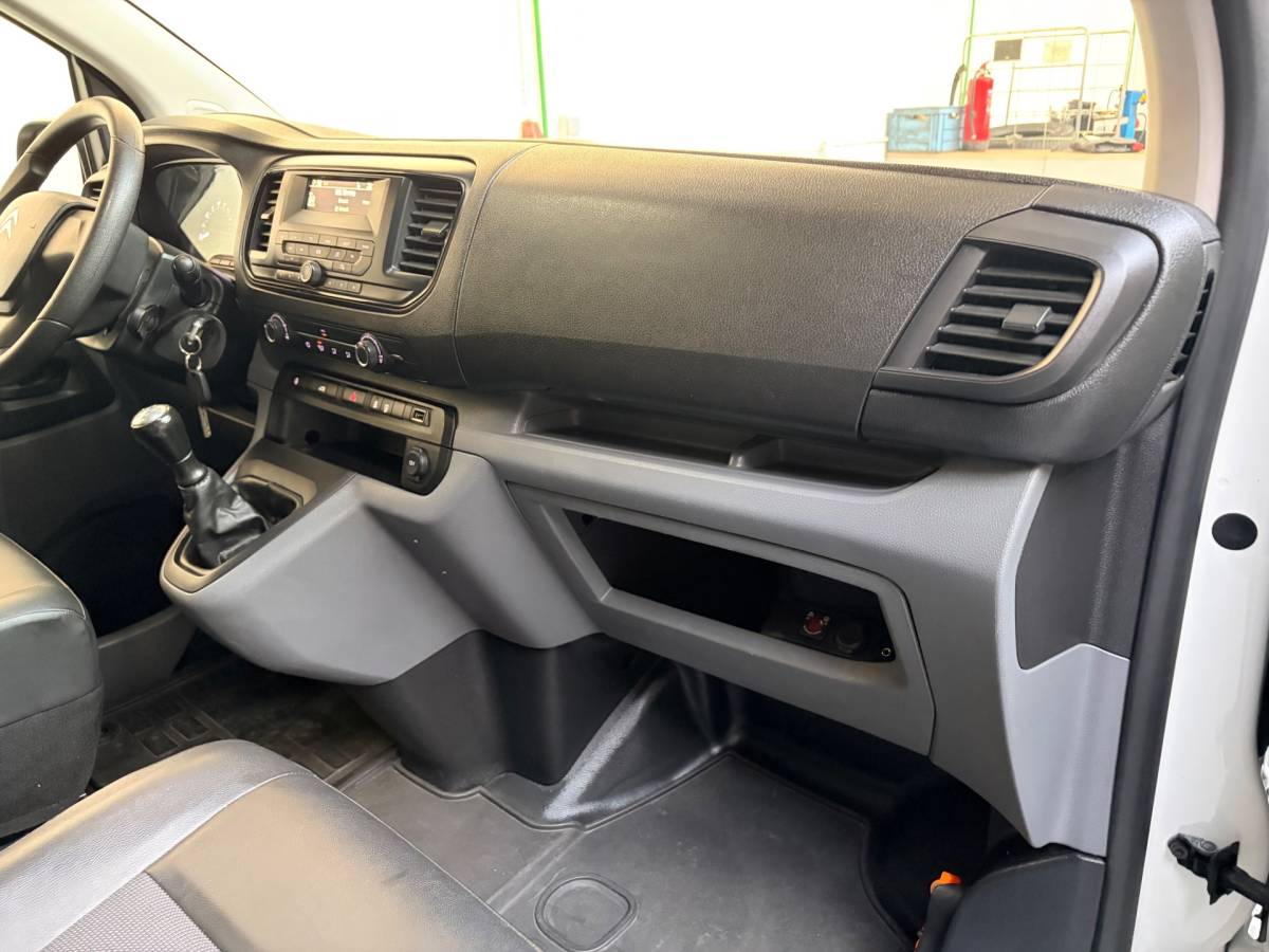 Citroën Jumpy Citroen Jumpy Servicewagen 1.6 BlueHDI 95pk euro6 L2H1 V230 omvormer BOTT inrichting Standkachel Trekhaak 2000KG, RIJKLAARPRIJS!
