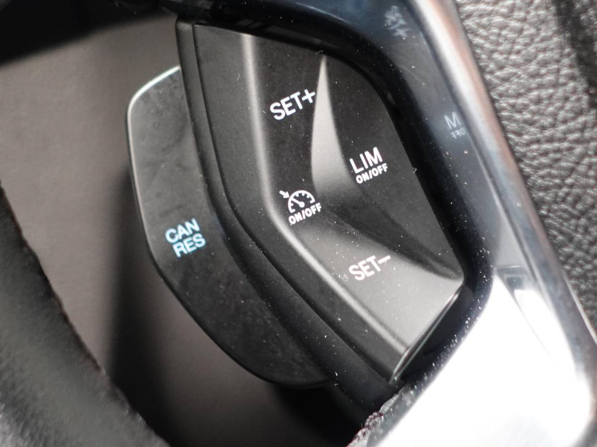 Ford Transit Connect Ford Transit Connect 100pk L2 Trend Automaat Trekhaak Airco Navigatie Cruise control