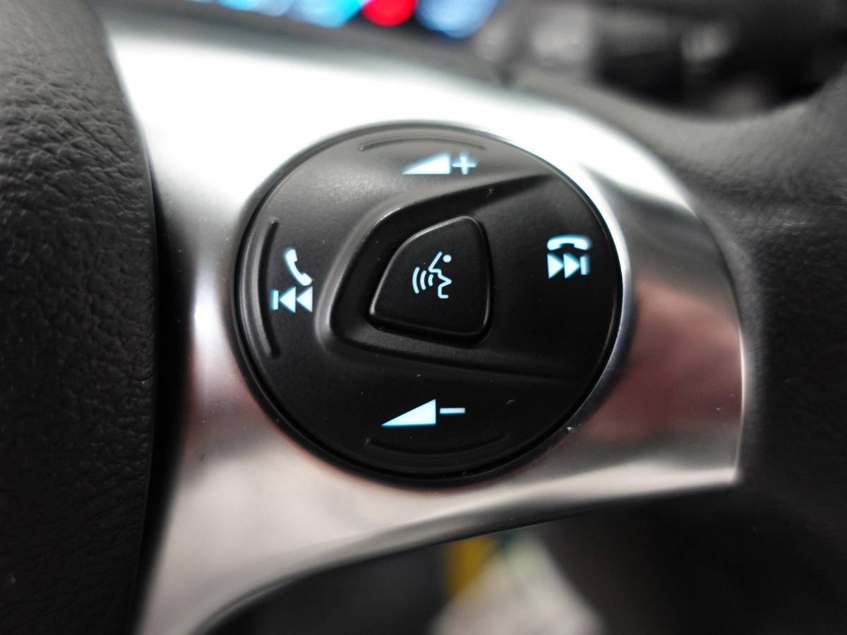 Ford Transit Connect Ford Transit Connect 1.5 EcoBlue L2 Trend Navigatie Airco Camera Bluetooth Carplay 3Zits Trekaak Parkeersensoren