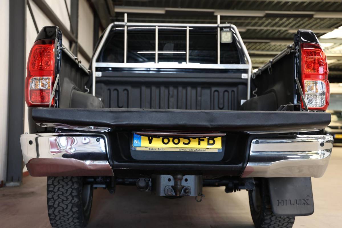 Toyota Hilux Toyota HiLux 2.4 D-4D-F Xtra Cab 4X4 MET 3500KG TREKVERMOGEN