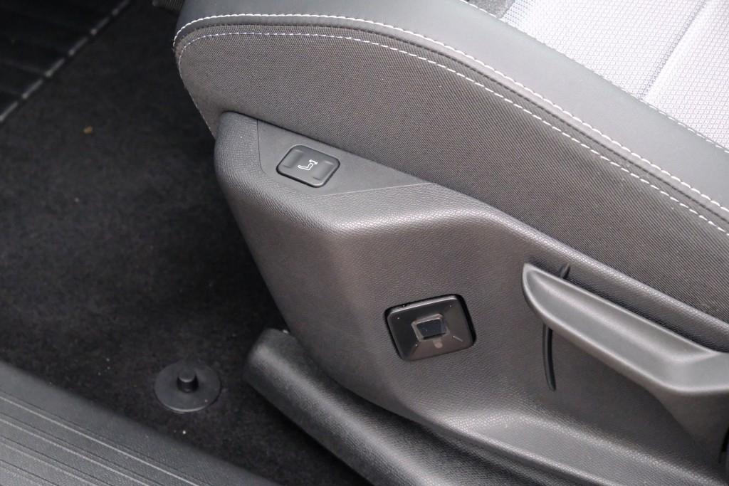 Opel Grandland Opel Grandland 1.2 Turbo Hybrid 145pk eDCT6 GS | Private Lease vanaf € 659,- p.m.