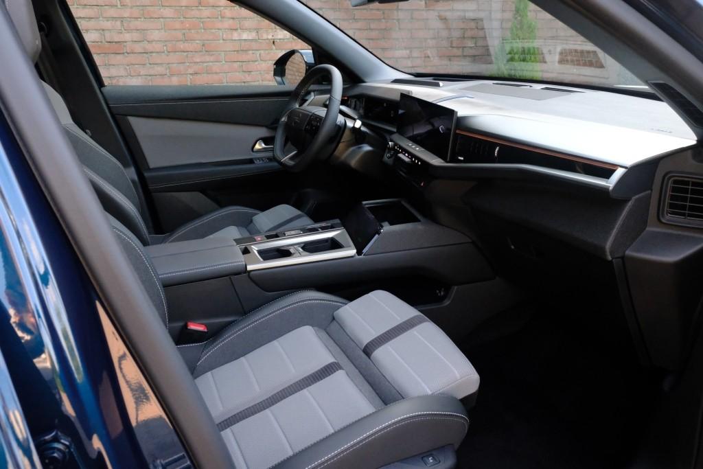 Opel Grandland Opel Grandland 1.2 Turbo Hybrid 145pk eDCT6 GS | Private Lease vanaf € 659,- p.m.