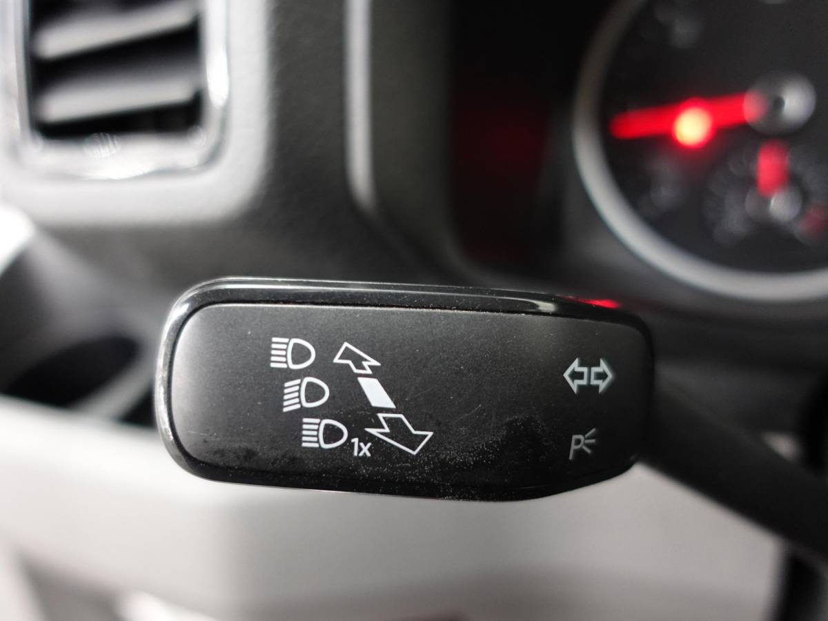 Volkswagen Crafter Volkswagen Crafter 177pk Automaat L3H3 / L2H2 Airco Cruise control Navigatie Camera Apple Carplay Sidebars