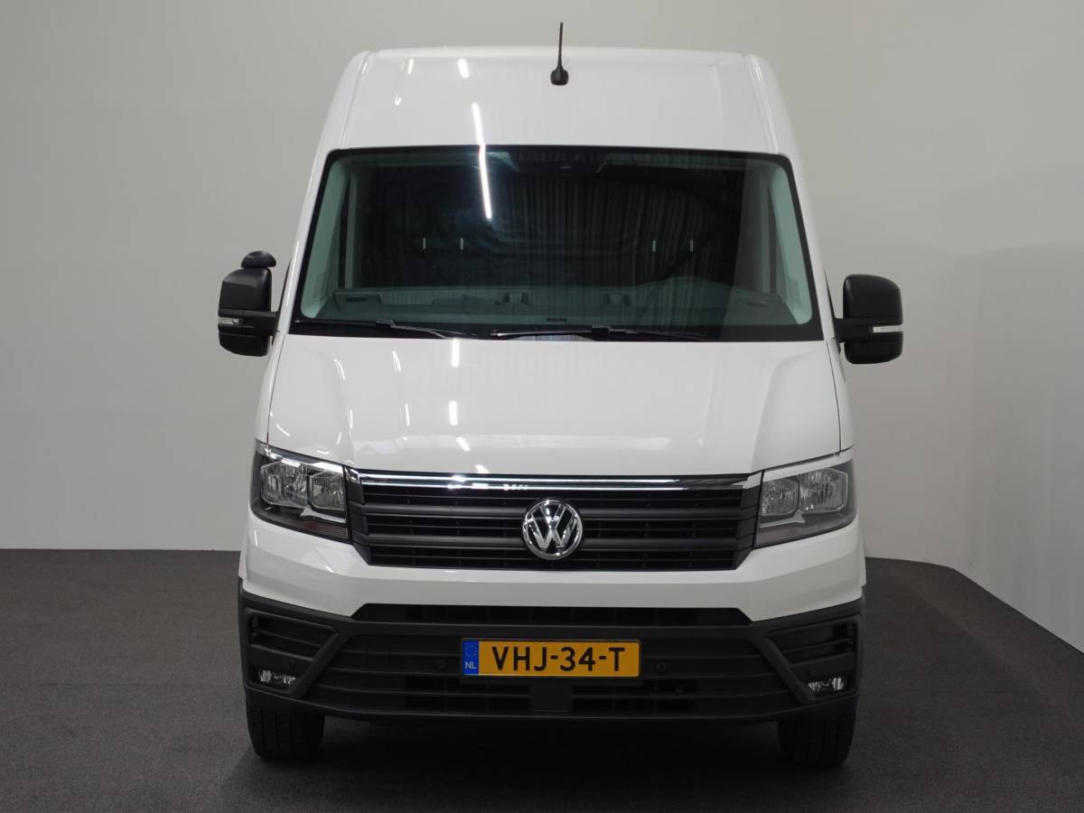 Volkswagen Crafter Volkswagen Crafter 177pk Automaat L3H3 / L2H2 Airco Cruise control Navigatie Camera Apple Carplay Sidebars