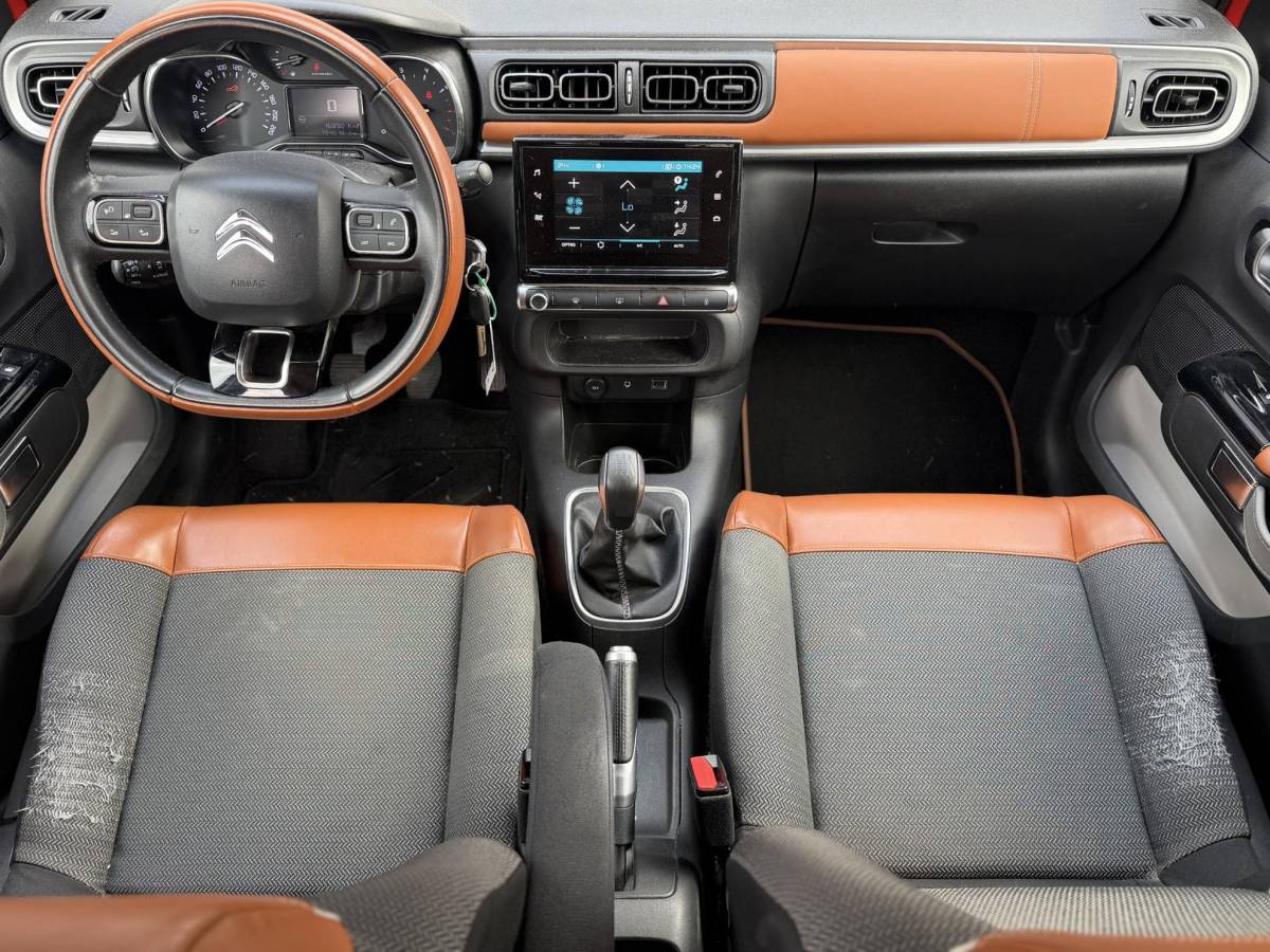 Citroën C3 Citroen C3 1.2 PureTech Shine – Navigatie – Achteruitrijcamera – Apple Carplay/Android Auto – Trekhaak