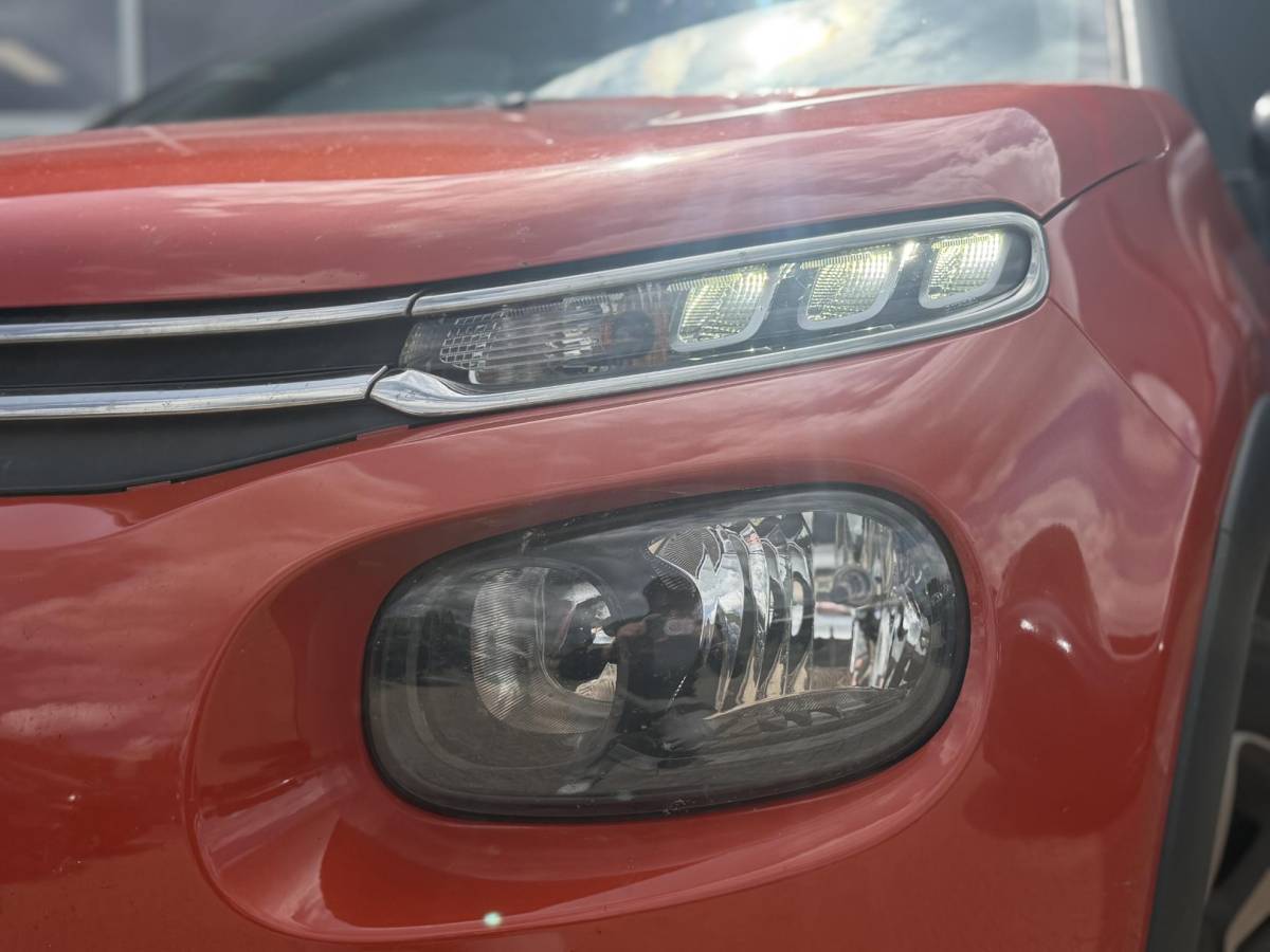 Citroën C3 Citroen C3 1.2 PureTech Shine – Navigatie – Achteruitrijcamera – Apple Carplay/Android Auto – Trekhaak