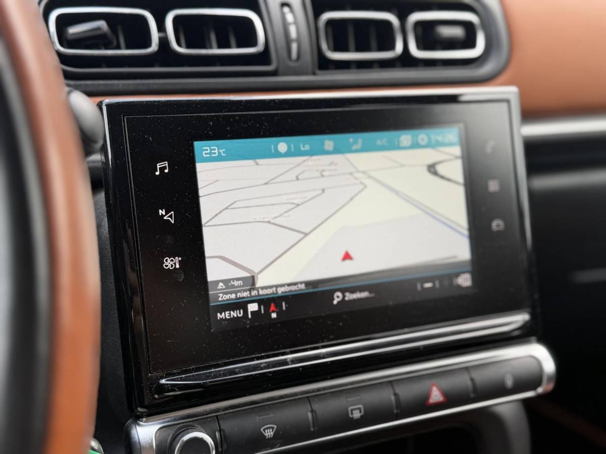 Citroën C3 Citroen C3 1.2 PureTech Shine – Navigatie – Achteruitrijcamera – Apple Carplay/Android Auto – Trekhaak