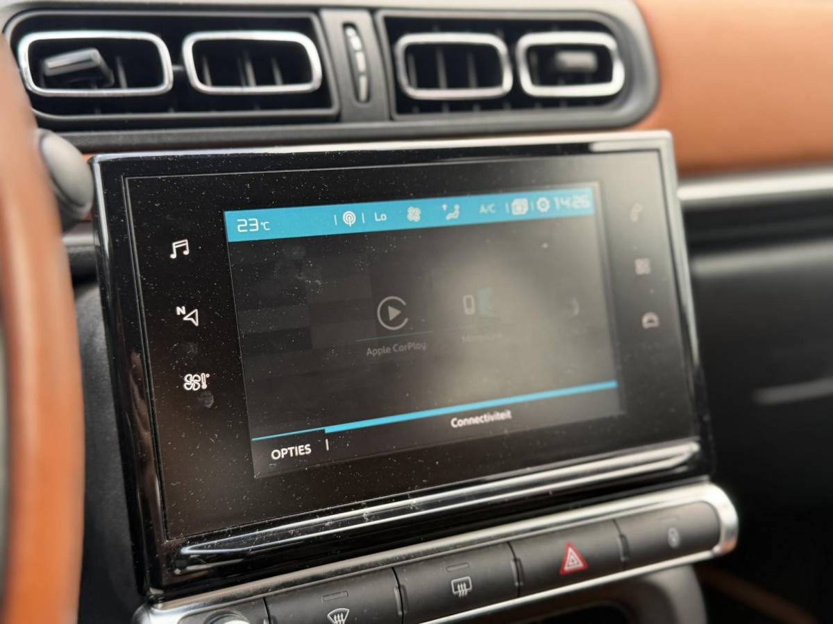 Citroën C3 Citroen C3 1.2 PureTech Shine – Navigatie – Achteruitrijcamera – Apple Carplay/Android Auto – Trekhaak