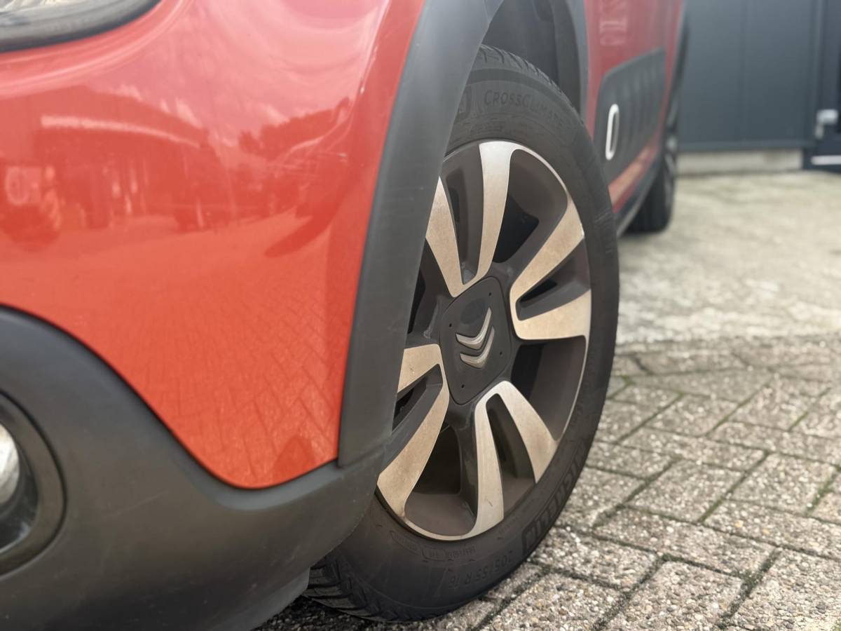 Citroën C3 Citroen C3 1.2 PureTech Shine – Navigatie – Achteruitrijcamera – Apple Carplay/Android Auto – Trekhaak