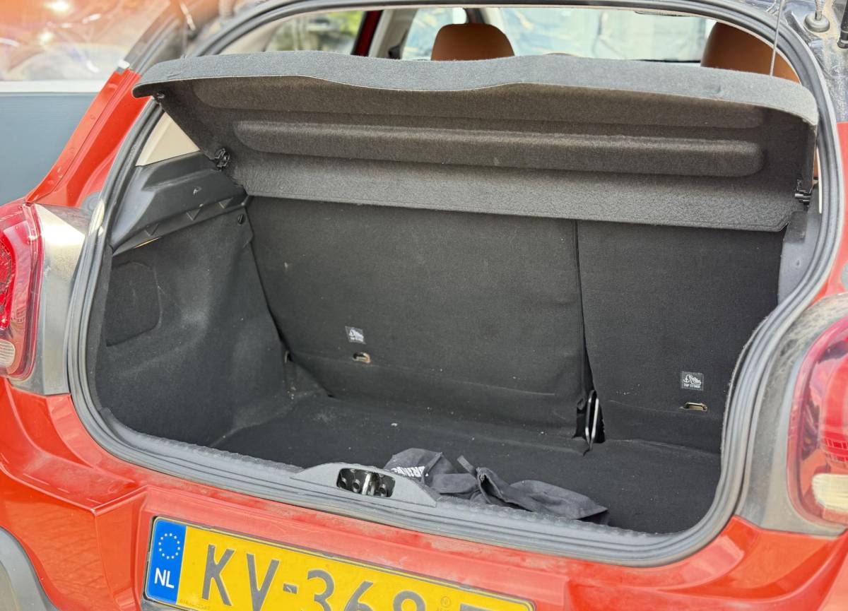 Citroën C3 Citroen C3 1.2 PureTech Shine – Navigatie – Achteruitrijcamera – Apple Carplay/Android Auto – Trekhaak