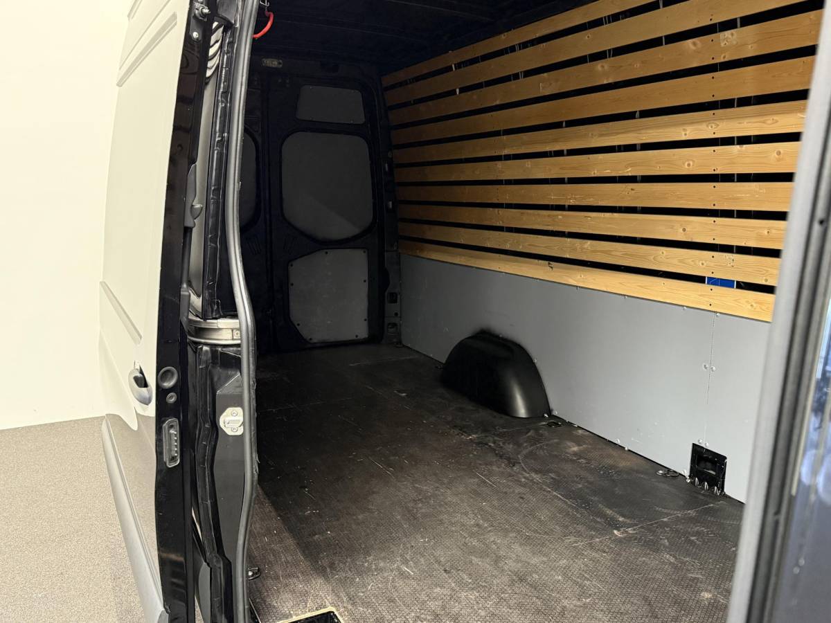 Mercedes-Benz Sprinter Mercedes-Benz Sprinter 311 1.9 CDI L3H2 RWD Navigatie Apple carplay/android Airco Camera Trekhaak 3-zits