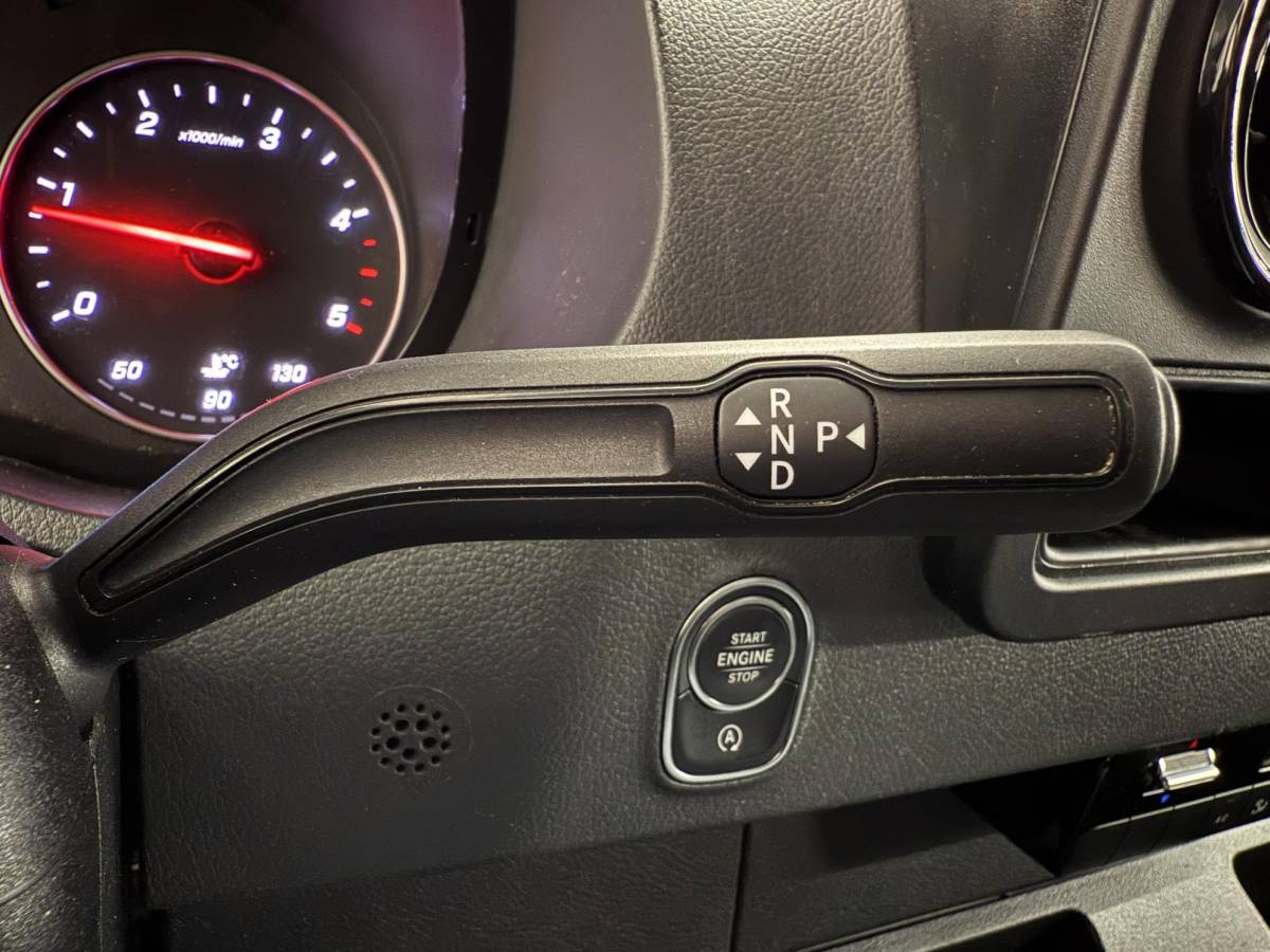 Mercedes-Benz Sprinter Mercedes-Benz Sprinter 311 1.9 CDI L3H2 RWD Navigatie Apple carplay/android Airco Camera Trekhaak 3-zits