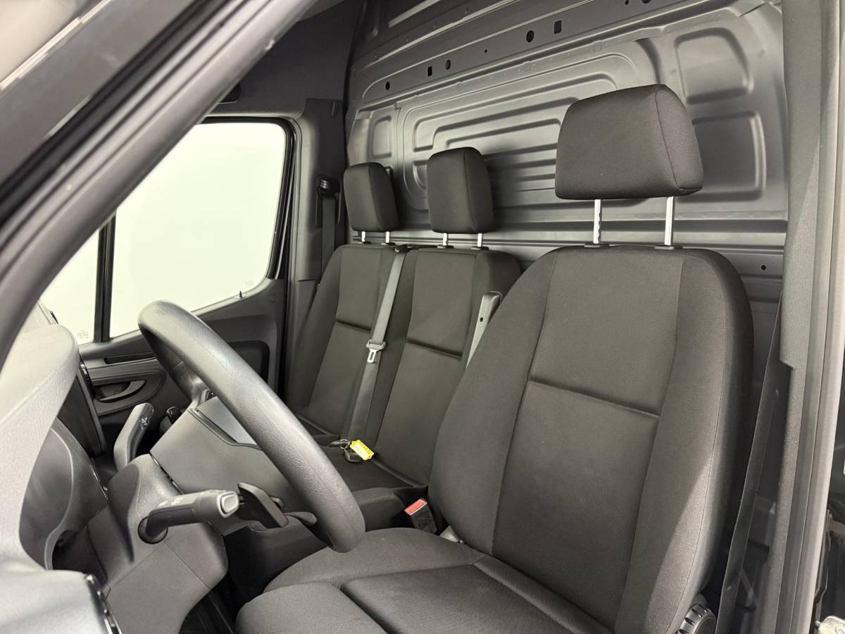 Mercedes-Benz Sprinter Mercedes-Benz Sprinter 311 1.9 CDI L3H2 RWD Navigatie Apple carplay/android Airco Camera Trekhaak 3-zits