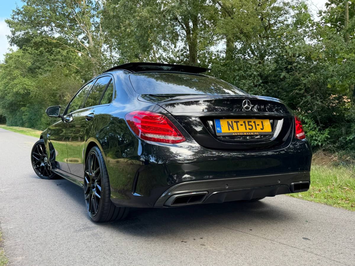 Mercedes-Benz C-Klasse Mercedes-Benz C-klasse AMG 63 | Downpipe | Akrapovic | Burmeister | Memory |