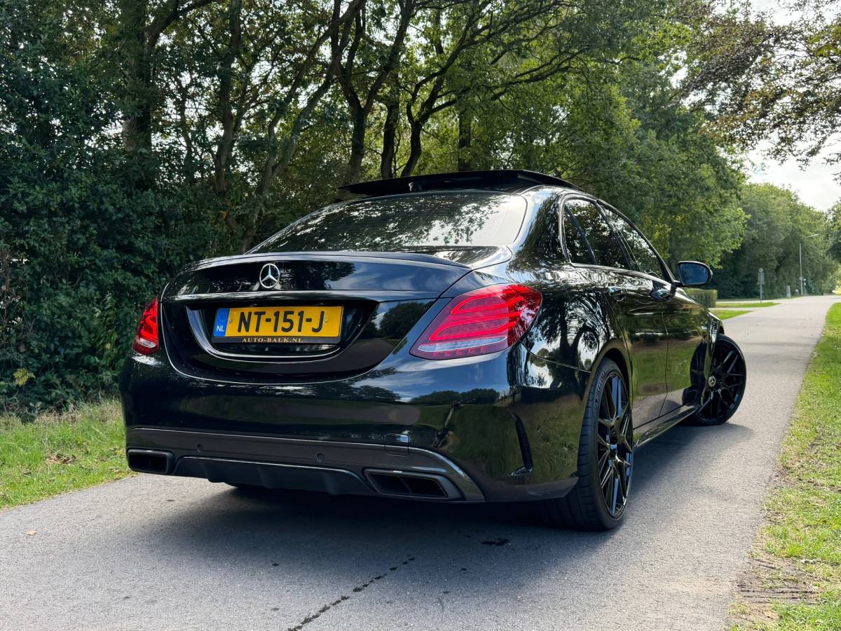 Mercedes-Benz C-Klasse Mercedes-Benz C-klasse AMG 63 | Downpipe | Akrapovic | Burmeister | Memory |