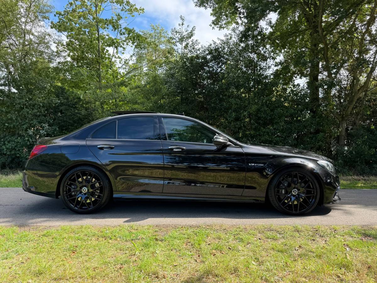 Mercedes-Benz C-Klasse Mercedes-Benz C-klasse AMG 63 | Downpipe | Akrapovic | Burmeister | Memory |
