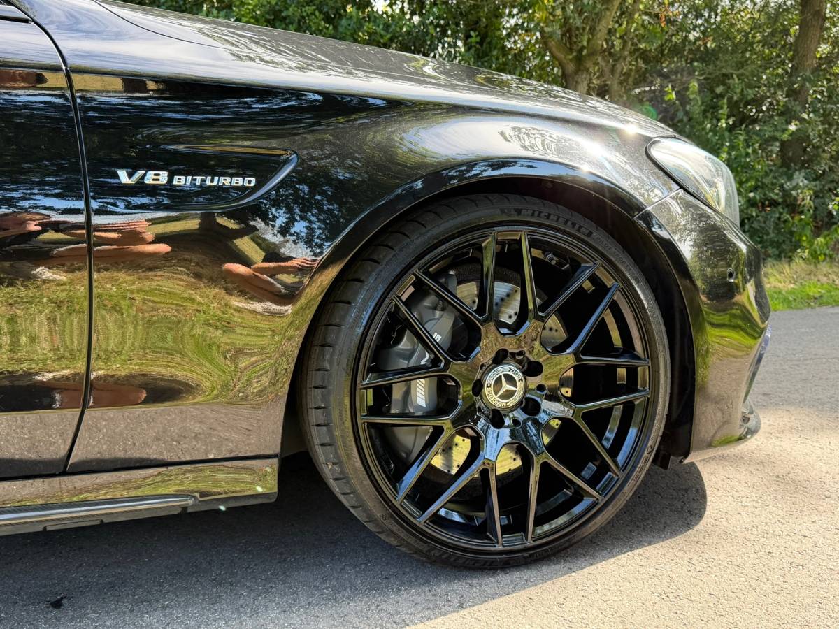 Mercedes-Benz C-Klasse Mercedes-Benz C-klasse AMG 63 | Downpipe | Akrapovic | Burmeister | Memory |