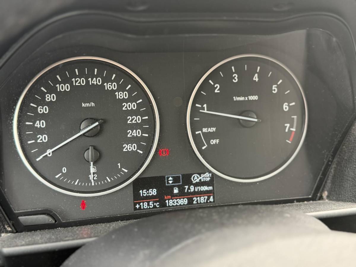 BMW 1 Serie BMW 1-serie 114i – Stoelverwarming – Lichtmetalen velgen – Airconditioning