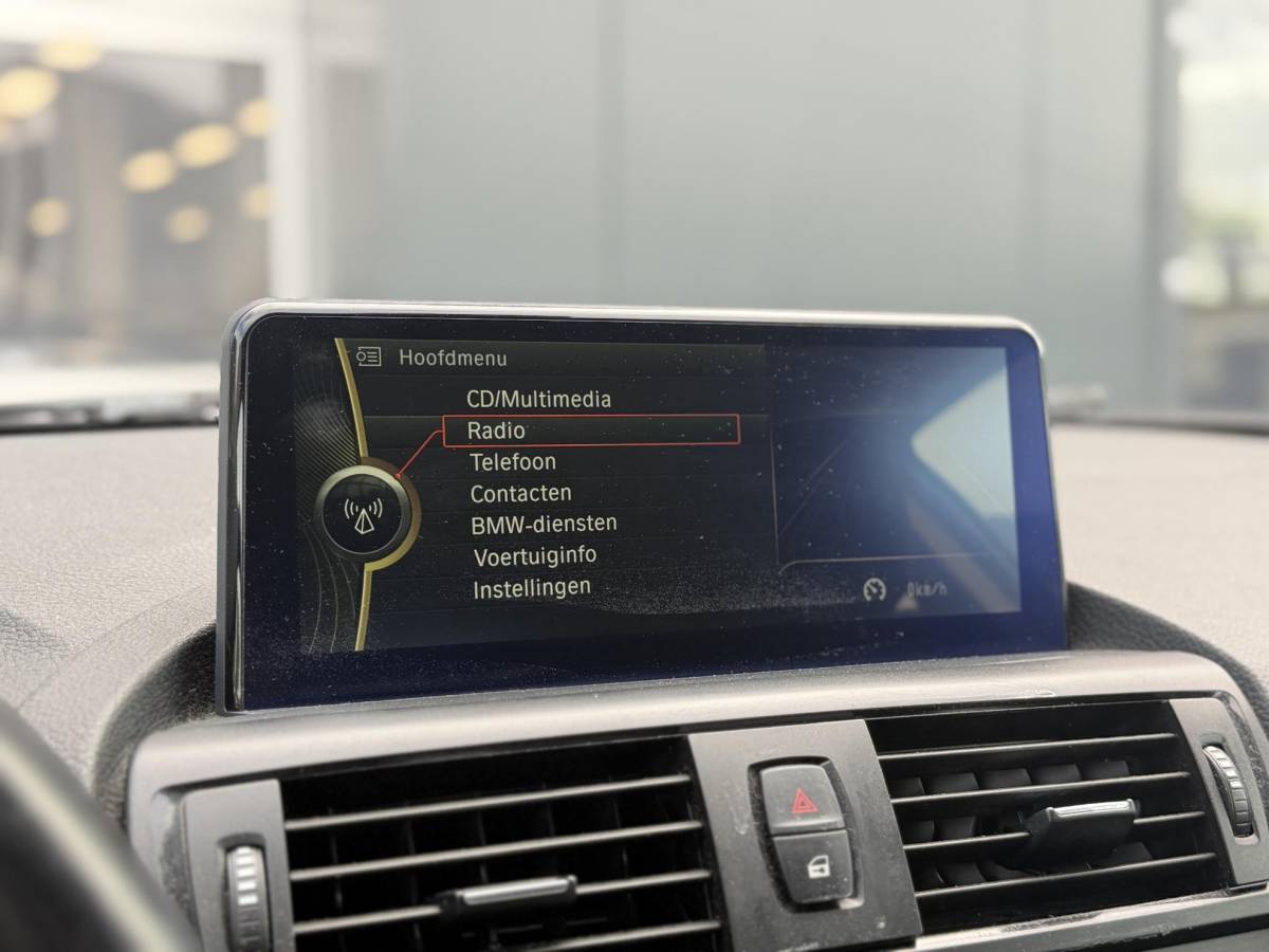 BMW 1 Serie BMW 1-serie 114i – Stoelverwarming – Lichtmetalen velgen – Airconditioning