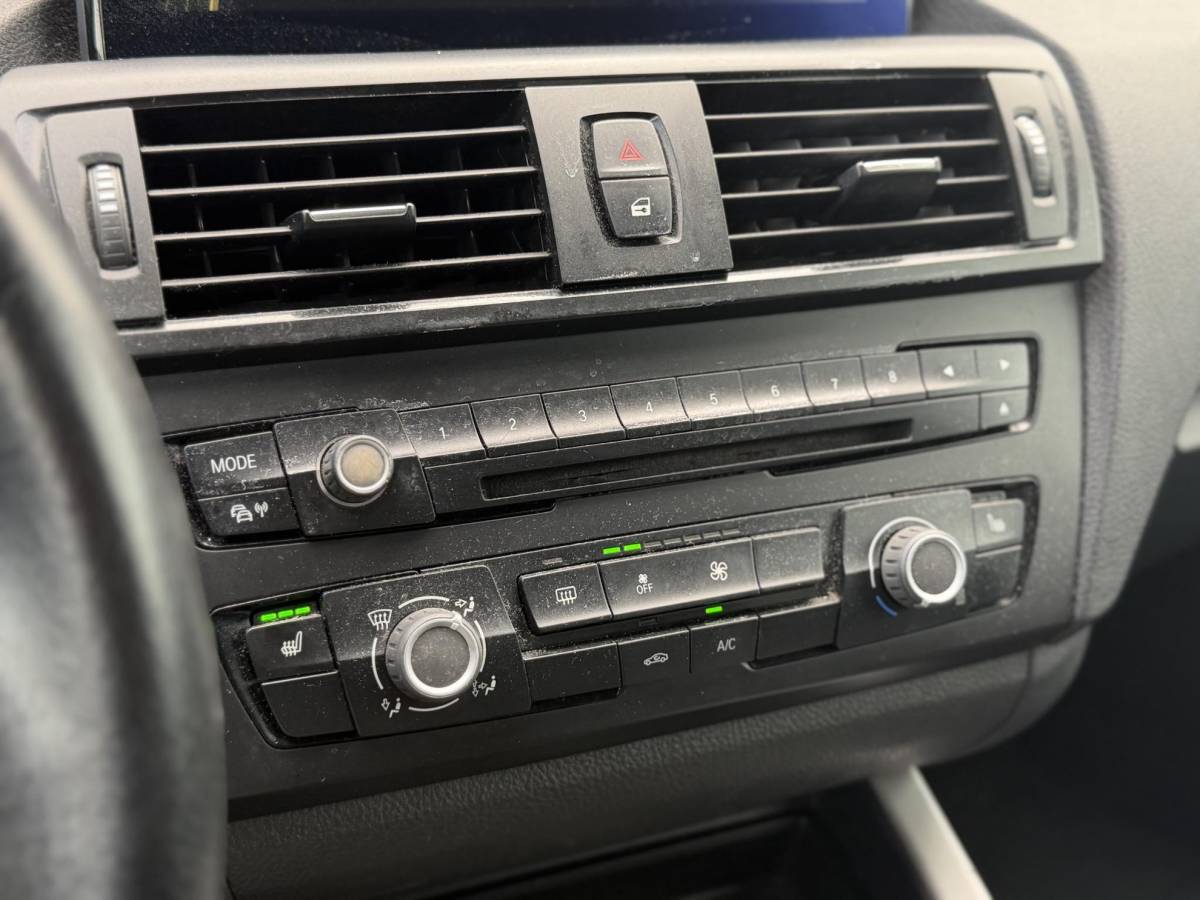 BMW 1 Serie BMW 1-serie 114i – Stoelverwarming – Lichtmetalen velgen – Airconditioning