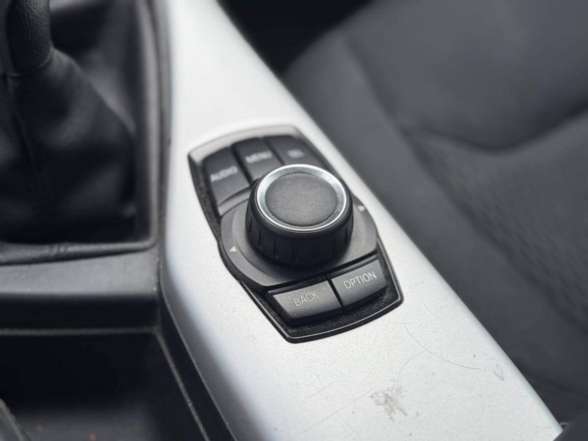 BMW 1 Serie BMW 1-serie 114i – Stoelverwarming – Lichtmetalen velgen – Airconditioning