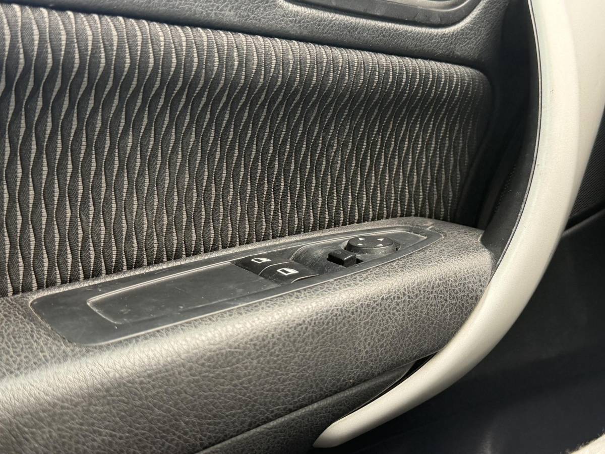 BMW 1 Serie BMW 1-serie 114i – Stoelverwarming – Lichtmetalen velgen – Airconditioning