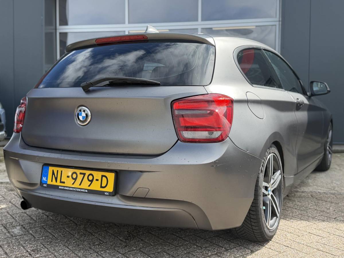 BMW 1 Serie BMW 1-serie 114i – Stoelverwarming – Lichtmetalen velgen – Airconditioning