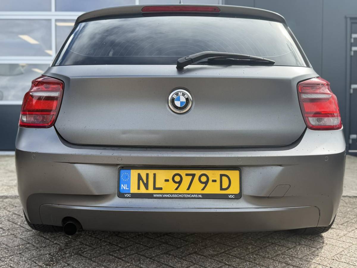 BMW 1 Serie BMW 1-serie 114i – Stoelverwarming – Lichtmetalen velgen – Airconditioning