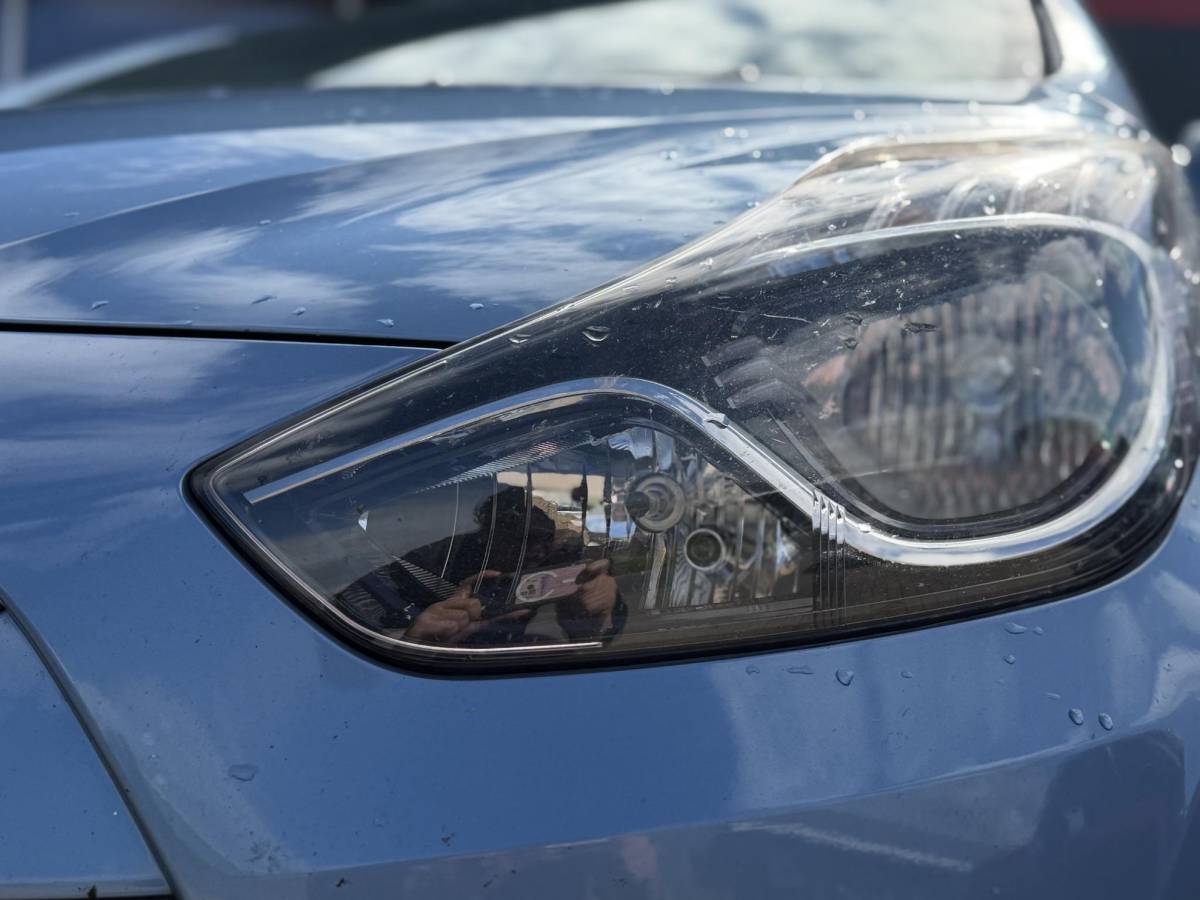 Hyundai ix20 Hyundai ix20 1.6i i-Catcher Automaat – Schuif-/Kanteldak – Climate Control – Lichtmetalen velgen – Trekhaak
