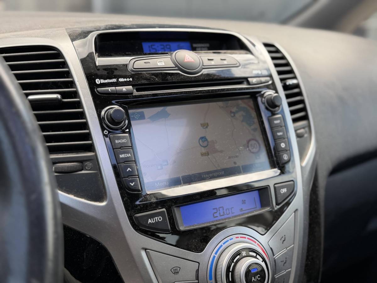 Hyundai ix20 Hyundai ix20 1.6i i-Catcher Automaat – Schuif-/Kanteldak – Climate Control – Lichtmetalen velgen – Trekhaak