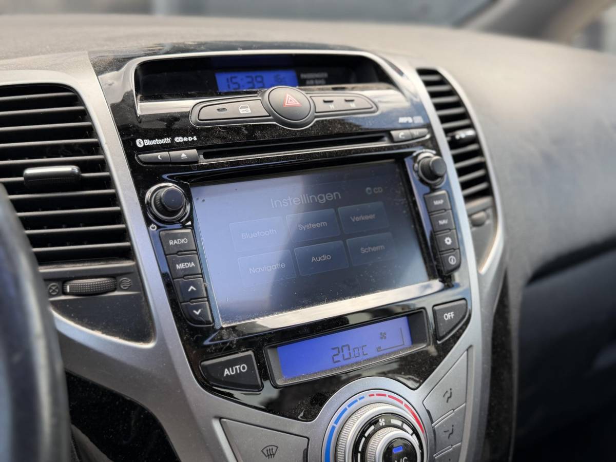 Hyundai ix20 Hyundai ix20 1.6i i-Catcher Automaat – Schuif-/Kanteldak – Climate Control – Lichtmetalen velgen – Trekhaak