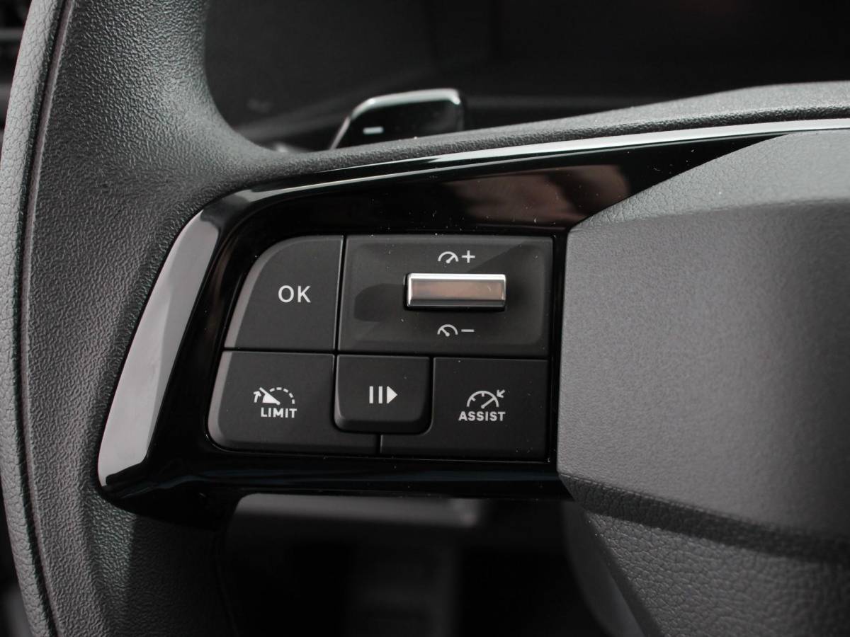 Opel Vivaro Opel Vivaro 2.0 BlueHDi 180 S&S L3 Automaat Apple Carplay /  Android Auto Parkeersensoren Trekhaak Camera Navigatie Cruise Control LED
