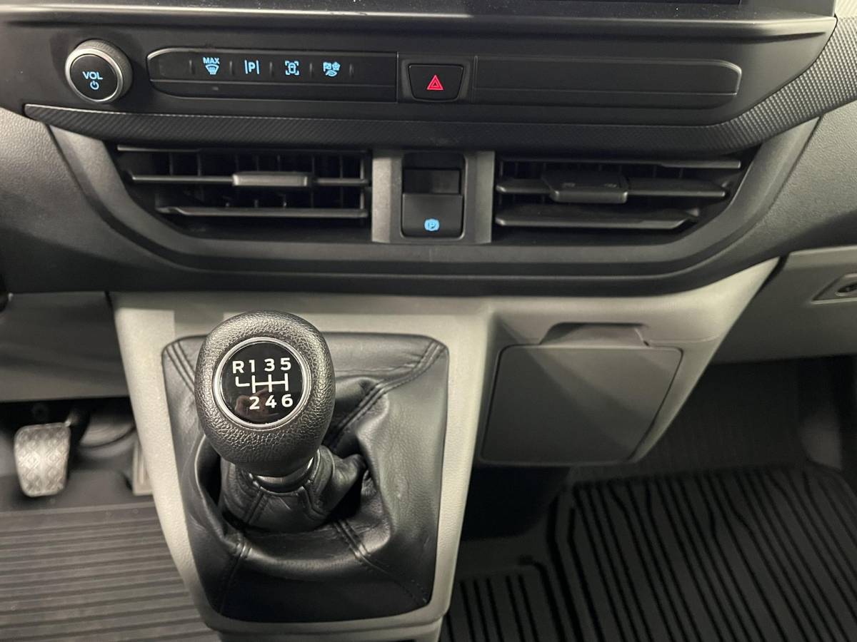 Ford Transit Custom Ford Transit Custom 300 2.0 TDCI L2H1 Trend NM Dubbele Cabine Ford Transit Custom 300 2.0 TDCI L2H1 Trend NM Airco Navi Cruise PDC Camera