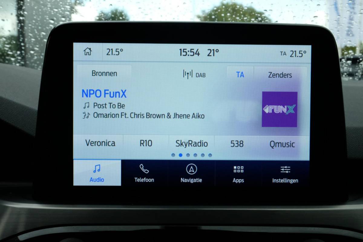 Ford Kuga Ford Kuga 2.5 PHEV Titanium 224 PK | Winterpack | Stoelverwarming | Navigatie | Parkeersensoren | CarPlay | Climate Control