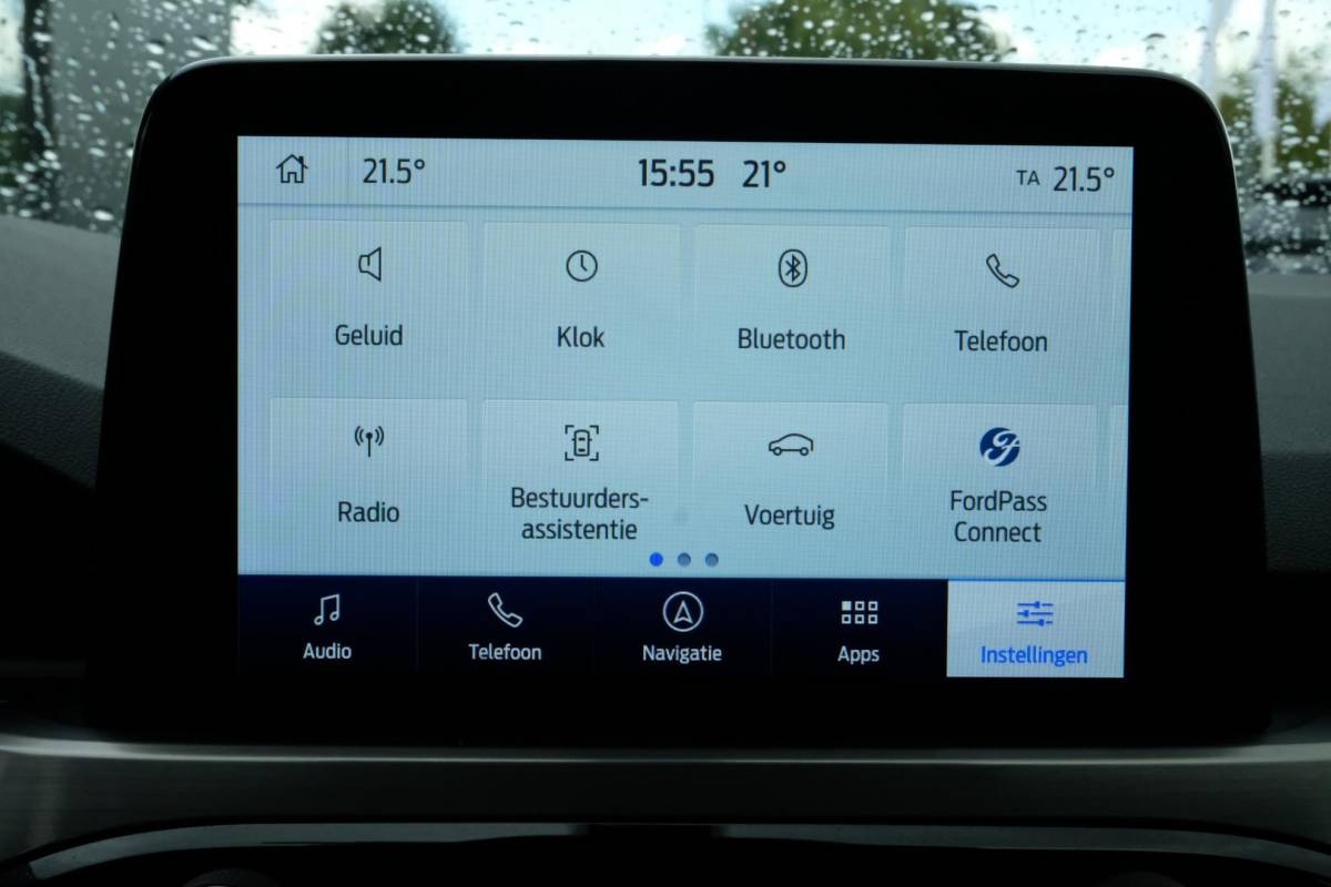 Ford Kuga Ford Kuga 2.5 PHEV Titanium 224 PK | Winterpack | Stoelverwarming | Navigatie | Parkeersensoren | CarPlay | Climate Control