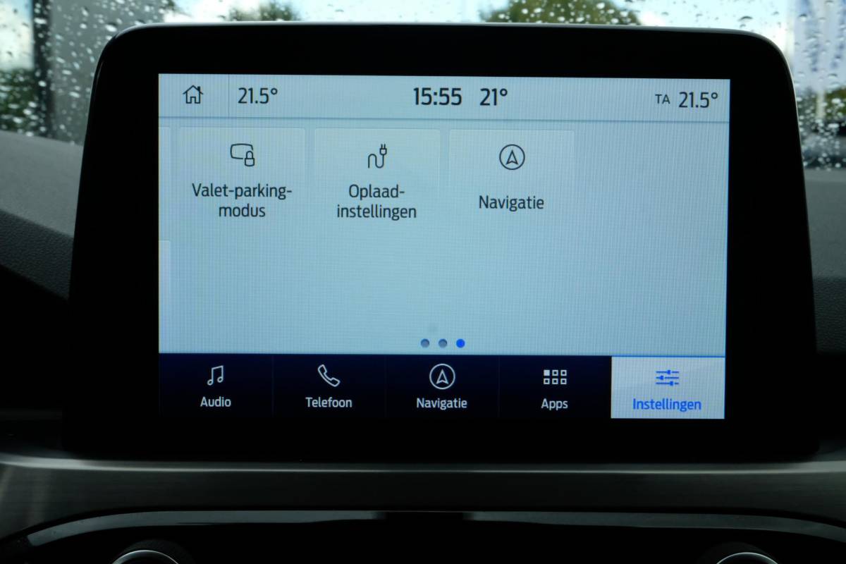 Ford Kuga Ford Kuga 2.5 PHEV Titanium 224 PK | Winterpack | Stoelverwarming | Navigatie | Parkeersensoren | CarPlay | Climate Control