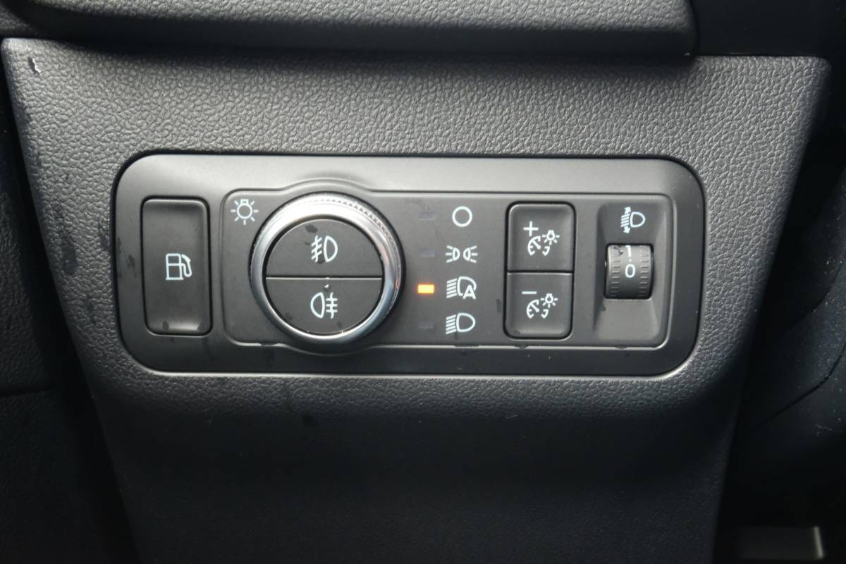 Ford Kuga Ford Kuga 2.5 PHEV Titanium 224 PK | Winterpack | Stoelverwarming | Navigatie | Parkeersensoren | CarPlay | Climate Control