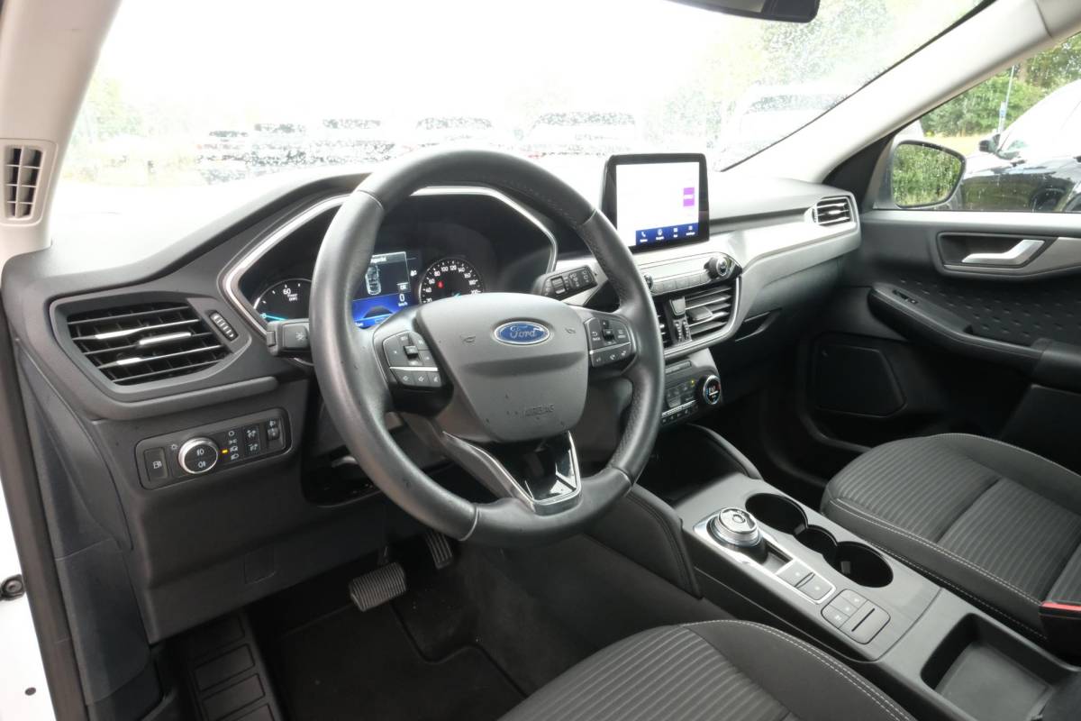 Ford Kuga Ford Kuga 2.5 PHEV Titanium 224 PK | Winterpack | Stoelverwarming | Navigatie | Parkeersensoren | CarPlay | Climate Control
