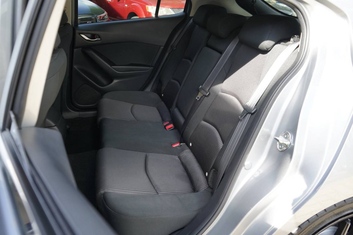 Mazda 3 Mazda 3 2.0 GT-M 165pk, H&R, 19 inch, ATH Bodykit + uitlaat!