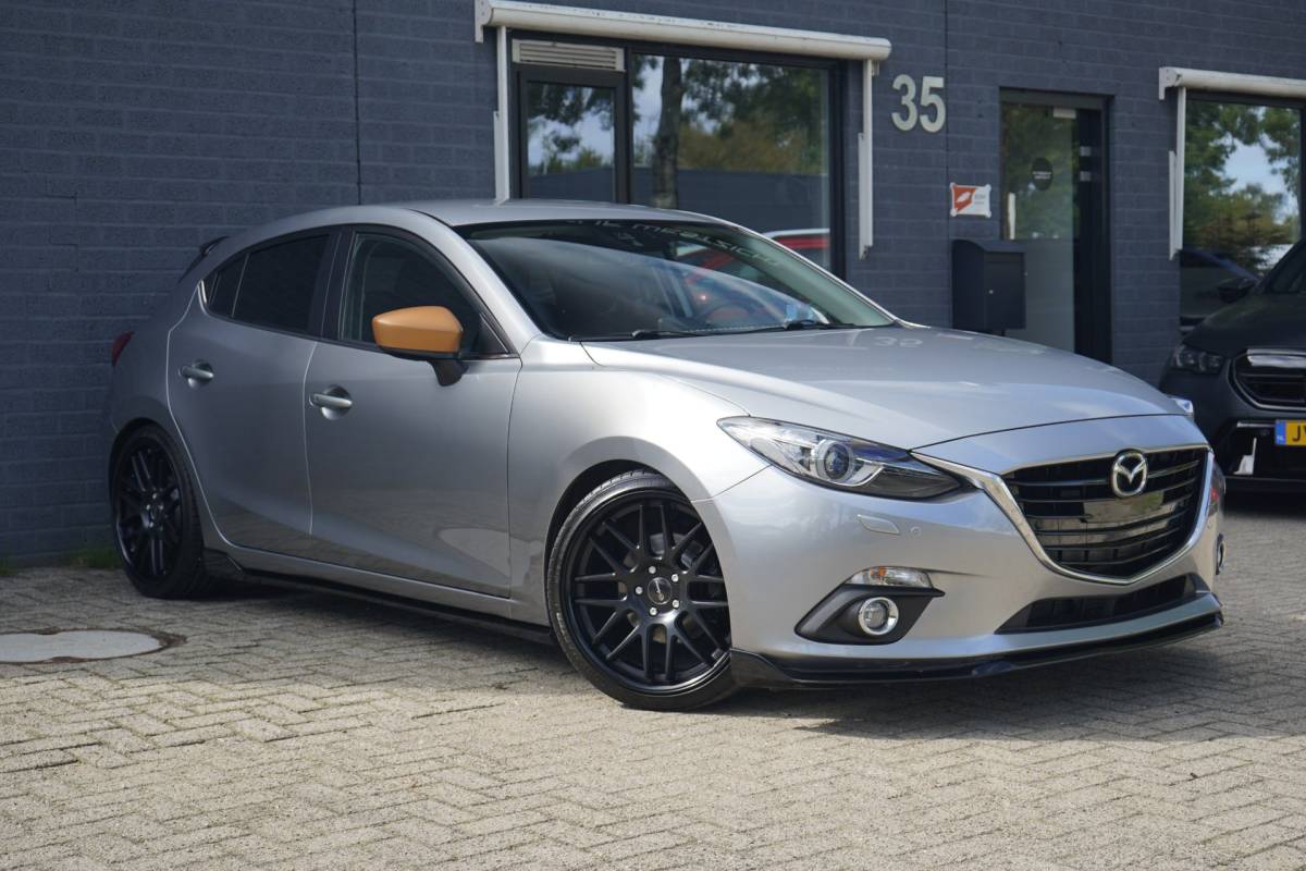 Mazda 3 Mazda 3 2.0 GT-M 165pk, H&R, 19 inch, ATH Bodykit + uitlaat!